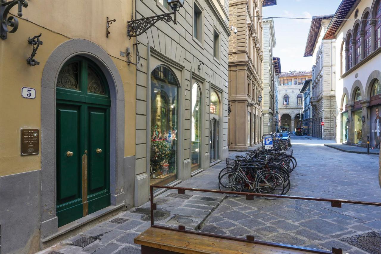 Palazzo Vecchio Penthouse - Hosted By Sweetstay Florence Exterior photo